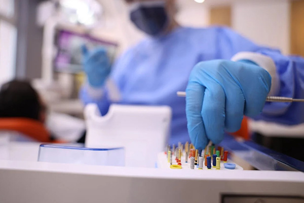 腦壓包的重要性藏不??！選對(duì)它，危急時(shí)刻能 “扛住風(fēng)險(xiǎn)、保性命”